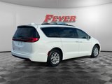 Used 2022 Chrysler Pacifica Touring-L image 5