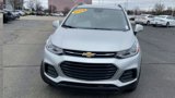Used 2022 Chevrolet Trax LT w/ LT Convenience Package image 3