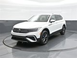Certified 2022 Volkswagen Tiguan SE image 3