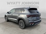 New 2025 Volkswagen Taos SE image 3