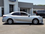 Used 2022 Toyota Camry LE image 3