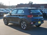 Used 2025 Hyundai Venue SEL image 3