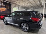 Used 2020 Nissan Pathfinder Platinum image 3