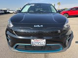 Used 2022 Kia Niro EX image 2