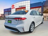 Used 2022 Toyota Corolla LE image 4