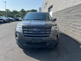 Used 2018 Ford Explorer XLT w/ Equipment Group 202A image 2