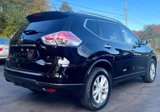 Used 2015 Nissan Rogue SV image 3