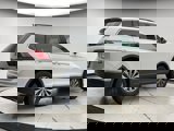 Used 2018 Volkswagen Tiguan SE w/ Panoramic Sunroof Package image 5