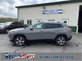 Used 2019 Jeep Cherokee Limited image 2