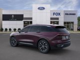 New 2025 Lincoln Nautilus Premier image 3