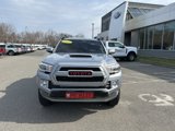 Used 2017 Toyota Tacoma TRD Sport image 2