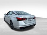 Used 2023 Nissan Altima 2.5 SR image 3