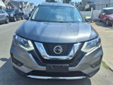 Used 2020 Nissan Rogue SV image 2