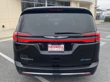 Used 2023 Chrysler Pacifica Limited image 6