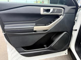 Used 2022 Ford Explorer XLT image 6