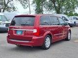 Used 2014 Chrysler Town & Country Touring w/ Trailer Tow Group image 2