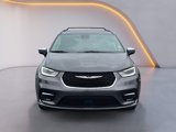 Used 2023 Chrysler Pacifica Limited image 2