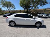Used 2018 Toyota Corolla LE image 3