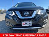 Used 2018 Nissan Rogue SV image 3