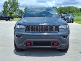 Used 2017 Jeep Grand Cherokee Trailhawk image 2