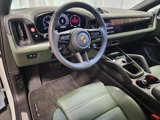 Used 2025 Porsche Cayenne Coupe image 4