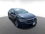 Used 2022 Volkswagen Jetta SE image 3