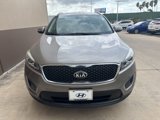 Used 2017 Kia Sorento LX image 2