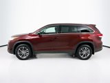 Used 2019 Toyota Highlander XLE image 4