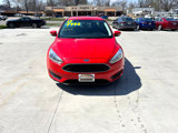 Used 2017 Ford Focus SE image 2