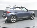Used 2024 Hyundai Venue Limited image 4