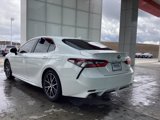 Used 2022 Toyota Camry SE image 6