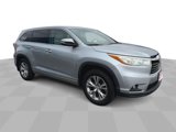 Used 2015 Toyota Highlander Plus image 2