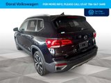 Certified 2022 Volkswagen Taos SE image 6