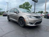 Used 2017 Chrysler Pacifica Touring-L Plus w/ Tire & Wheel Group image 4