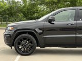 Used 2019 Jeep Grand Cherokee Altitude image 4