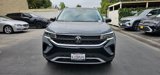 Used 2023 Volkswagen Taos SE image 2