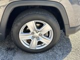 Used 2022 Jeep Compass Latitude image 5