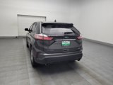 Used 2019 Ford Edge SE image 5