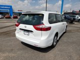 Used 2018 Toyota Sienna L image 4