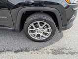 Used 2022 Jeep Compass Latitude image 4