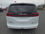 Used 2023 Chrysler Pacifica Touring-L image 4