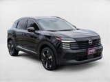 Used 2025 Nissan Kicks SR image 3