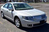 Used 2007 Lincoln MKZ image 2