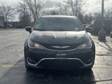 Used 2018 Chrysler Pacifica Touring-L Plus image 2