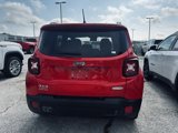 Used 2015 Jeep Renegade Latitude w/ Cold Weather Group II image 3