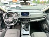 Used 2024 Nissan Rogue SV image 3