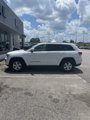 Used 2018 Jeep Grand Cherokee Laredo image 3