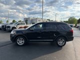 Used 2018 Ford Explorer XLT w/ Equipment Group 202A image 4