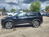 Used 2021 Nissan Rogue SV image 3