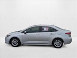 Used 2020 Toyota Corolla XLE image 2